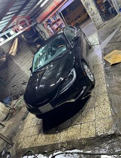 کرایسلەر 200